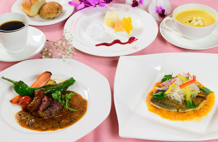 テーブルマナーの雑学 〜 コース料理の歴史 / 東京 銀座 マナーサロン・シンデレラ株式会社
