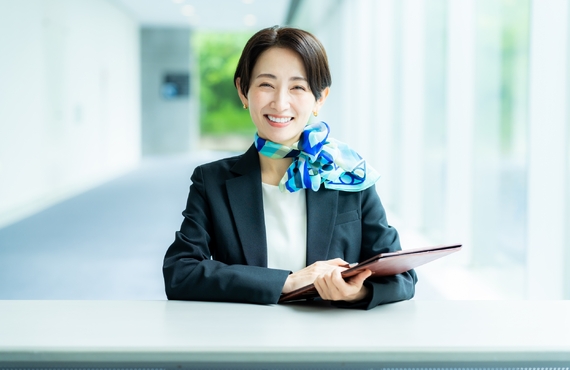On social media, your profile picture is your first impression! | Manners Salon Cinderera, TOKYO